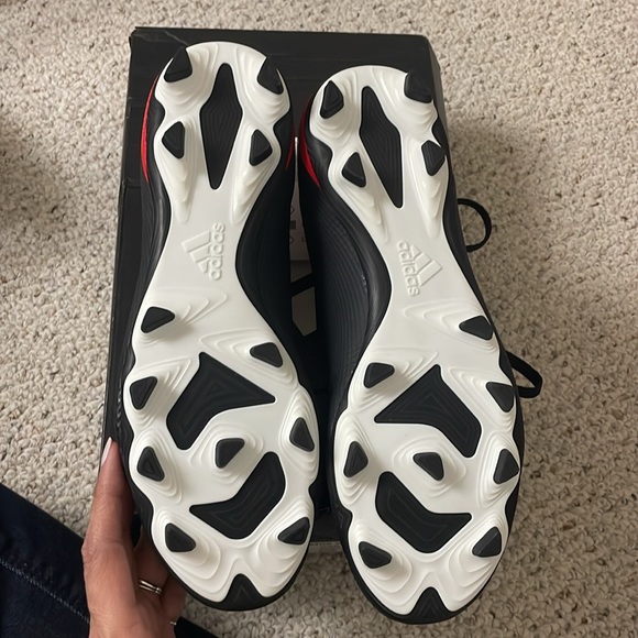 Adidas predator cleats 20.4 - Picture 4 of 6
